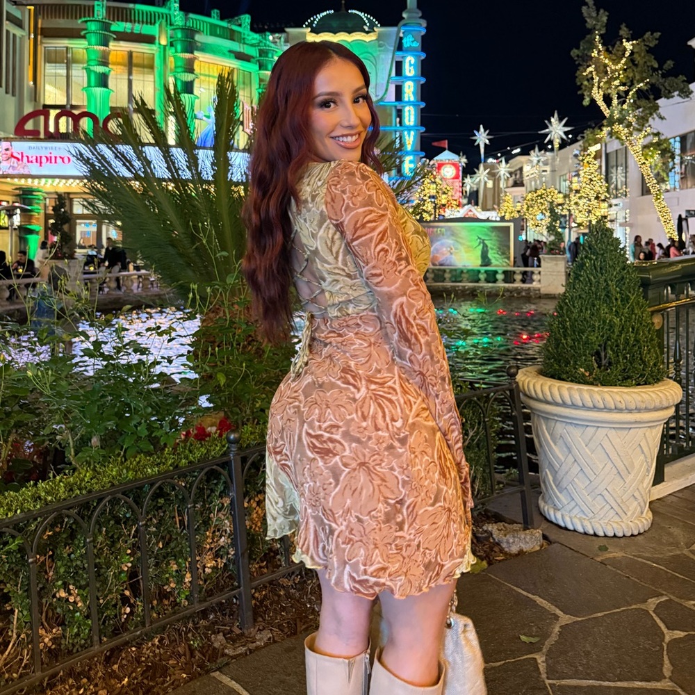 Women’s open back lace dress